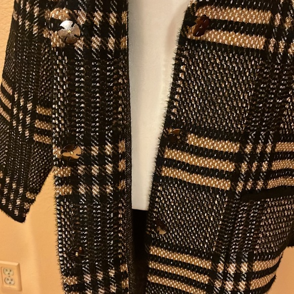 NWT Elie Tahari plaid midi length coat with snaps and 2 pockets. Black and Tan - Picture 4 of 16